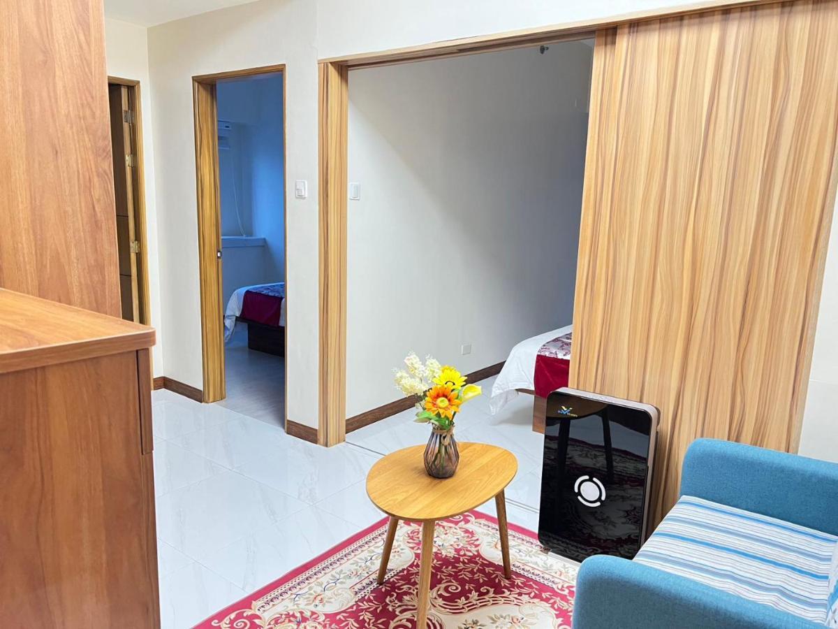 Grand Riviera Suites Manila Exteriör bild