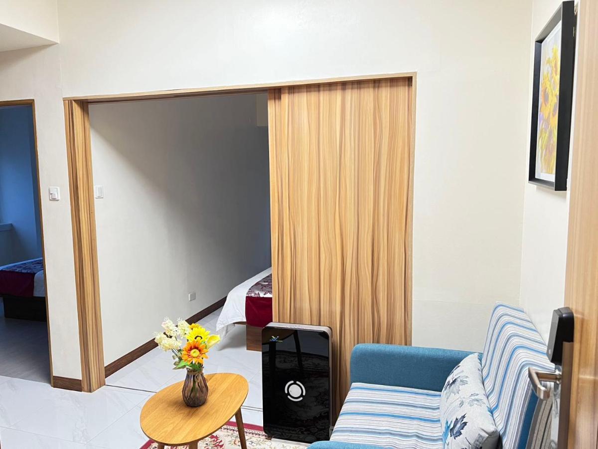 Grand Riviera Suites Manila Exteriör bild